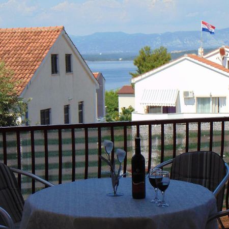 Apartment Mia Malinska Buitenkant foto