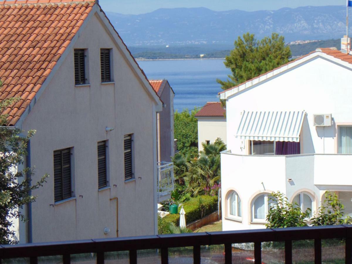 Apartment Mia Malinska Buitenkant foto