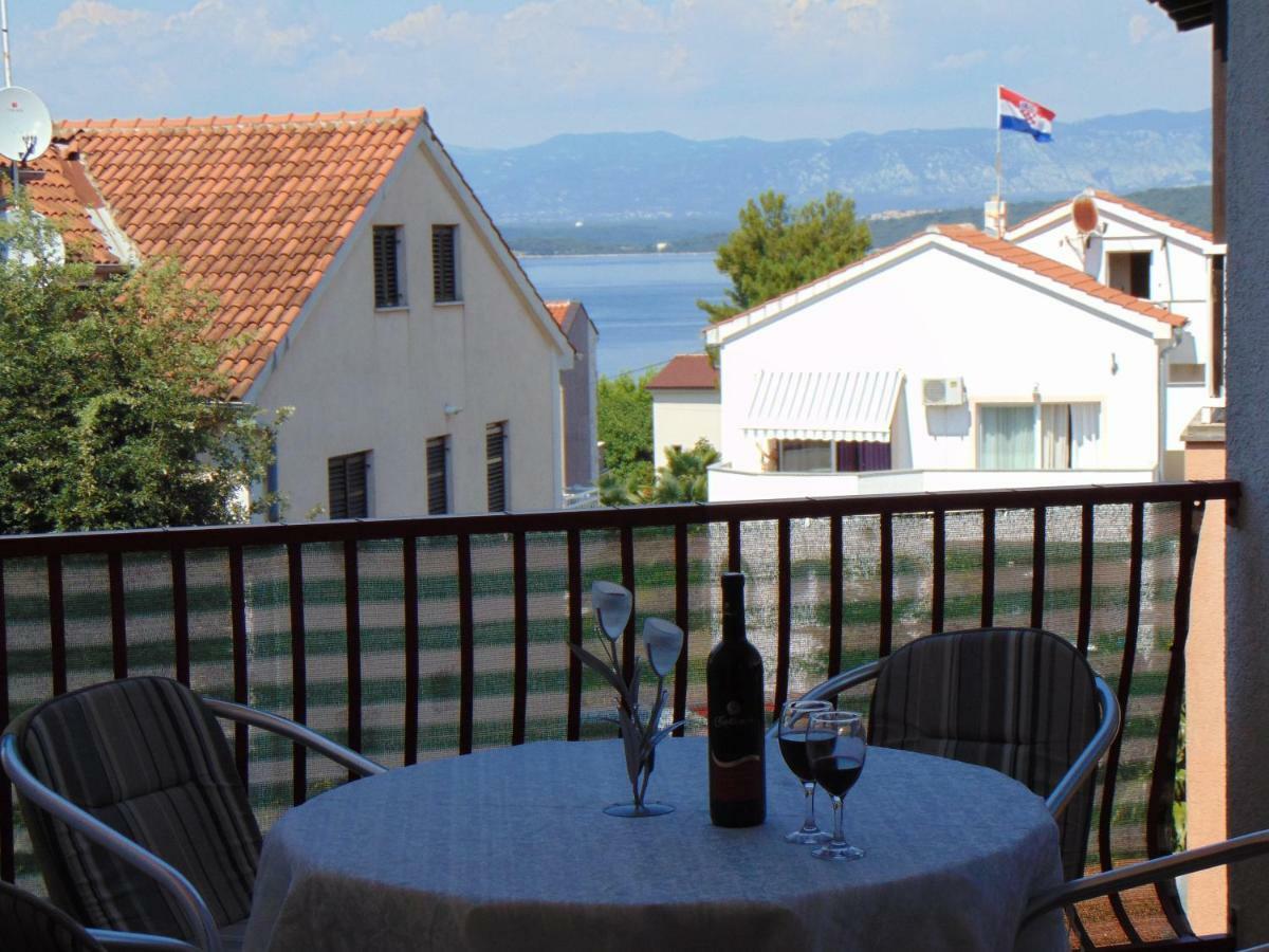 Apartment Mia Malinska Buitenkant foto